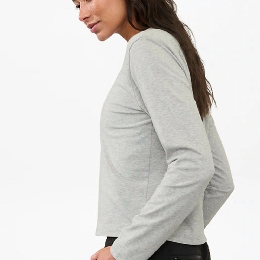 Athleta Essential Top Size Large - image 5